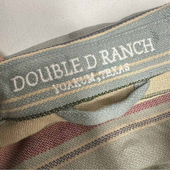 DOUBLE D RANCH BUTTON DOWN STRIPPED SHORT SIZE M - Picture 10 of 10